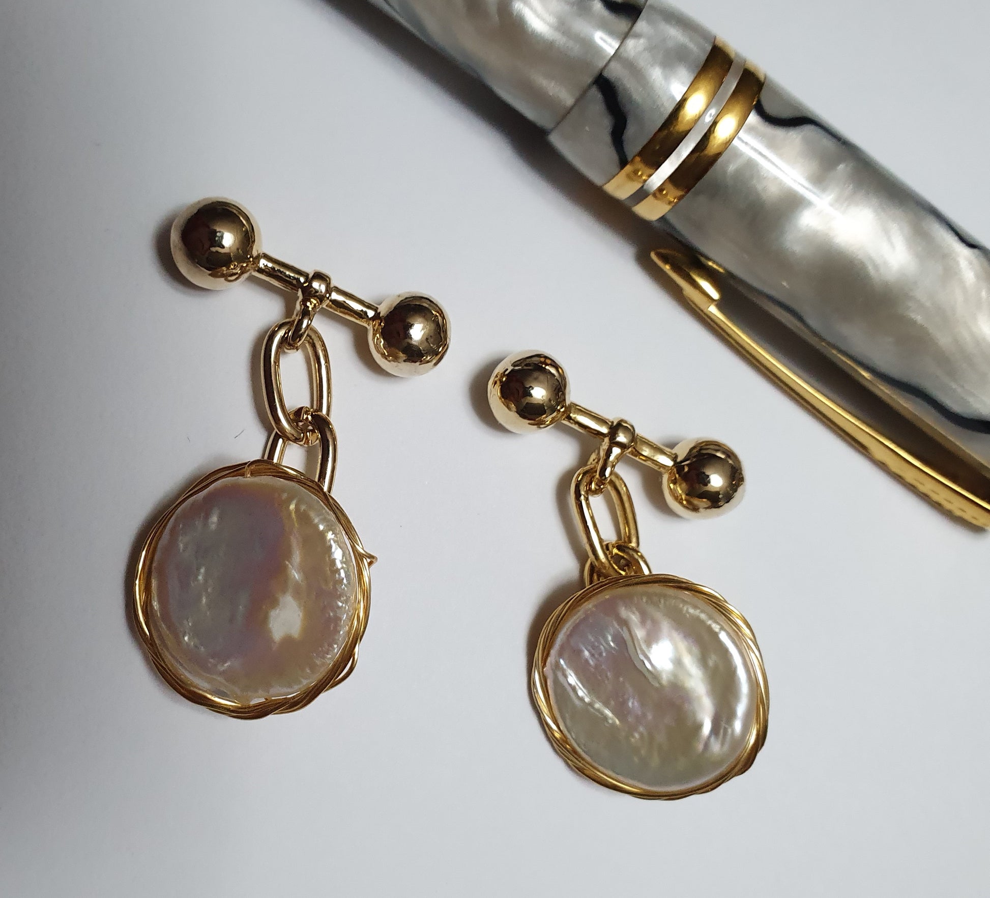 pearl cufflink